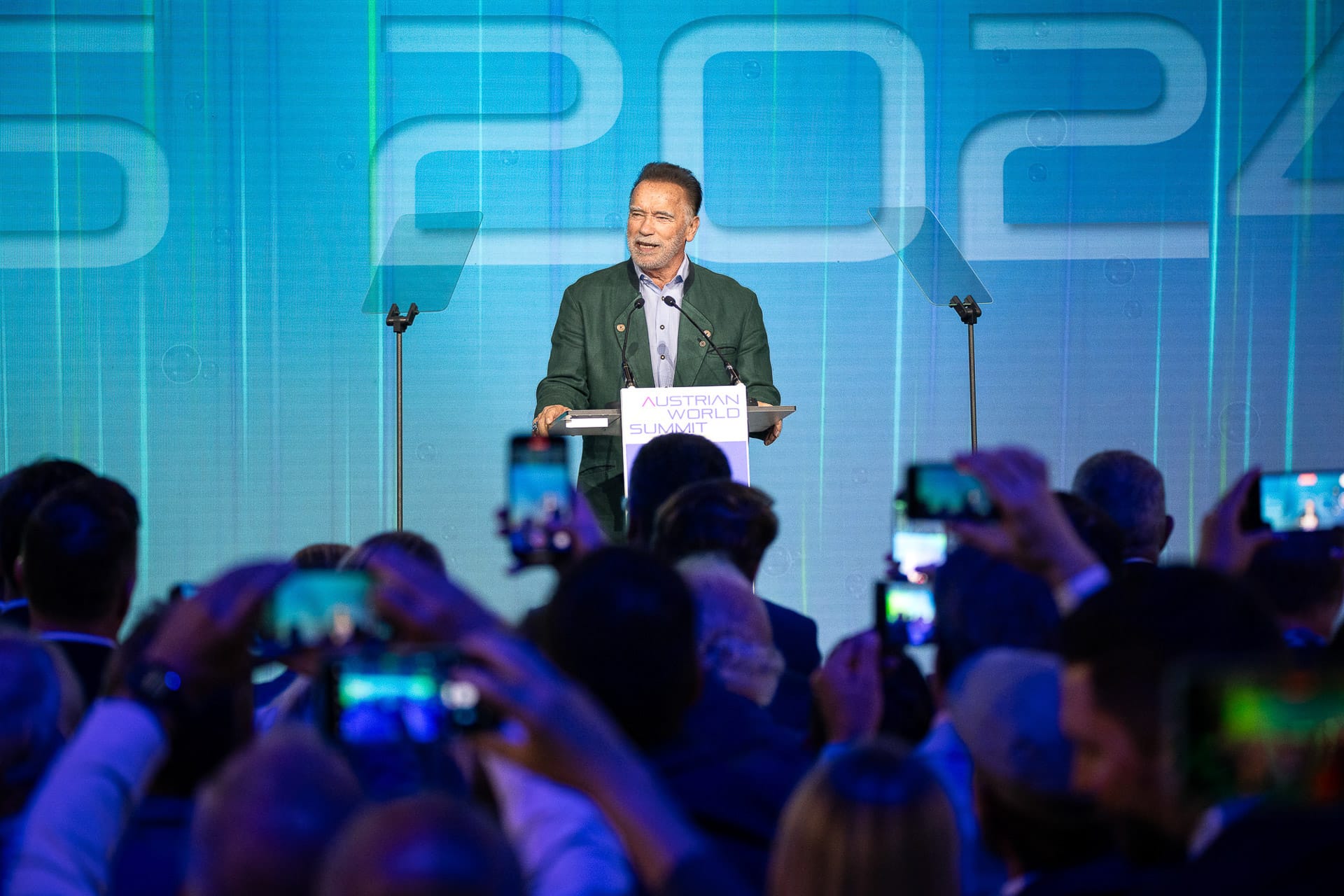 Pressefotograf Wien, PR-Fotos, Pressetermin Dokumentation, Daniel Fabbro, Arnold Schwarzenegger, AWS, Austrian World Summit, Hofburg, Daniel Fabbro12